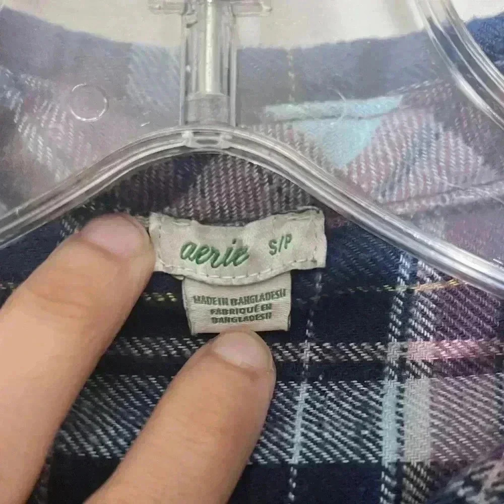 AERIE Pink Navy Blue Button Up Long Sleeve Flannel | size small - Picture 7 of 7